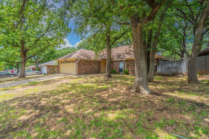 Property Photo:  2119 Turf Club Drive  TX 76017 
