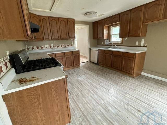 Property Photo:  31 N 3rd  IA 51039 