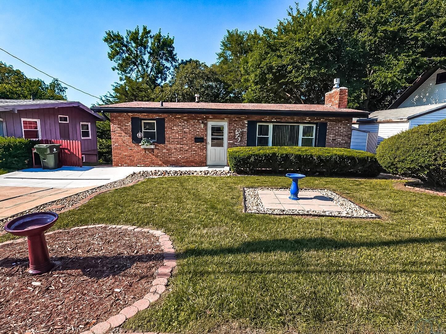Property Photo:  3932 W 4th St  IA 51103 