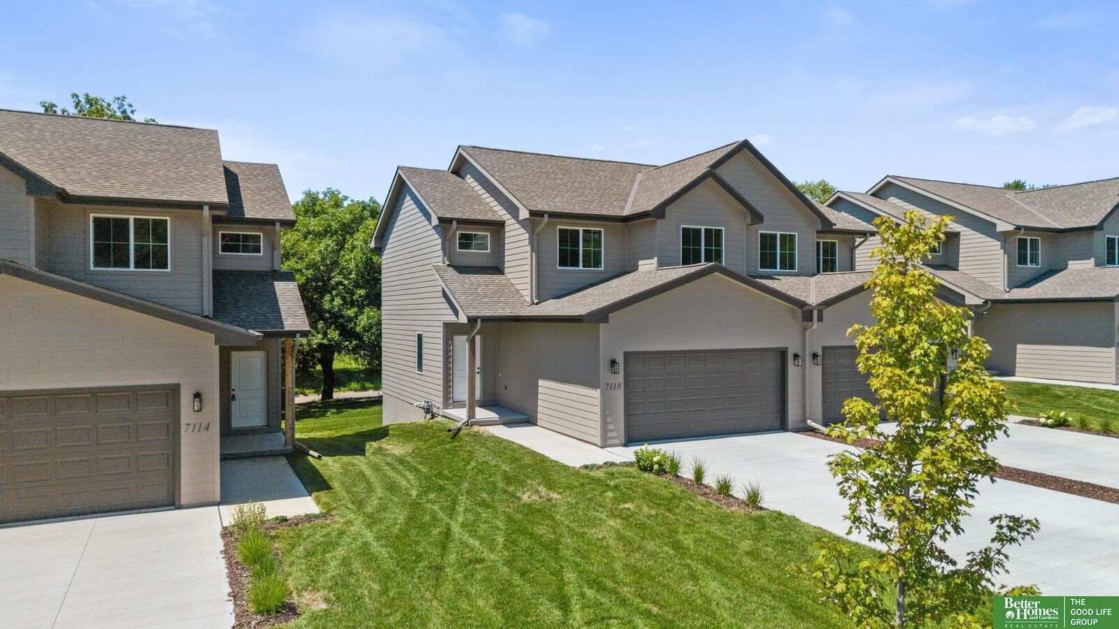 Property Photo:  7118 N 79th Court  NE 68122 