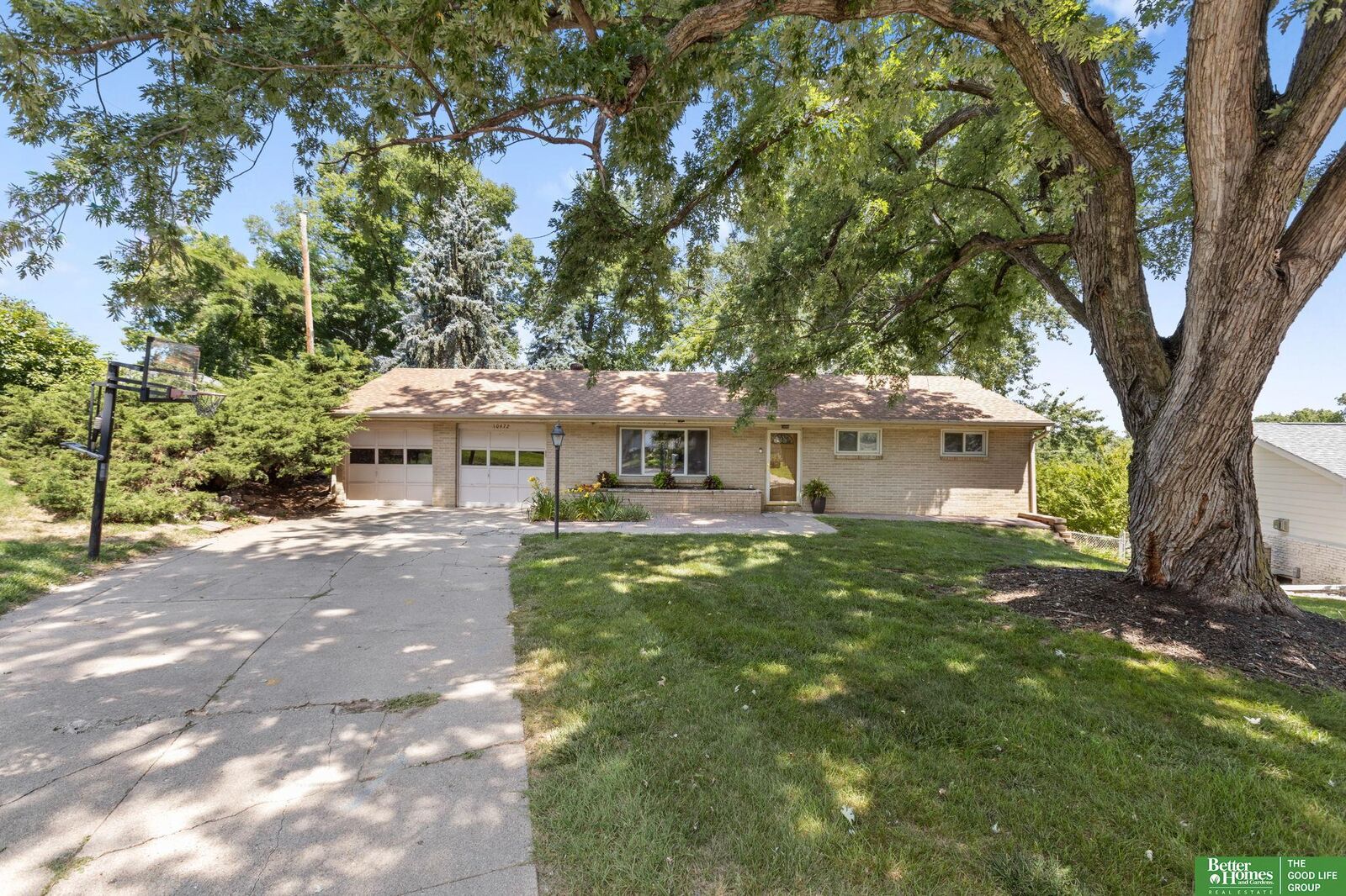 Property Photo: 10472 Wright Circle NE 68124