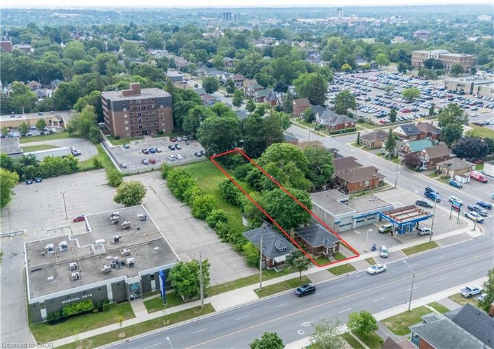 Property Photo:  339 St Paul Avenue  ON N3R 4N2 