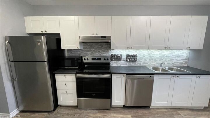 Property Photo: 468 Main Street E 15 ON L8N 1K6