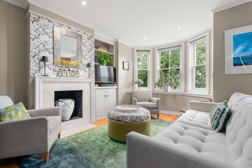 Property Photo:  193 West Canton Street 4  MA 02116 