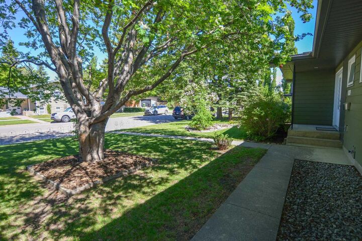 Property Photo: 361 Capri Avenue NW AB T2L 0J5