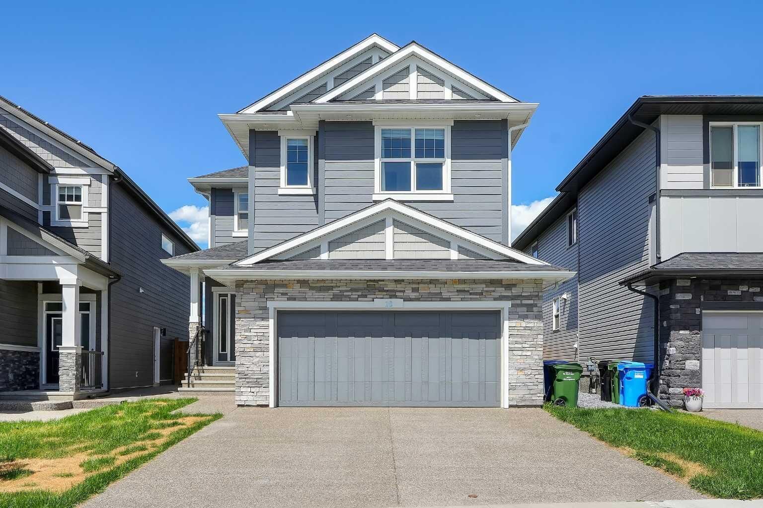 Property Photo: 16 Legacy Glen Green SE AB T2X 4G6