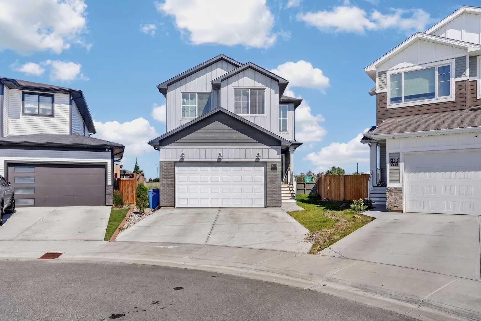 Property Photo:  4505 25 Avenue S  AB T1K 8K6 