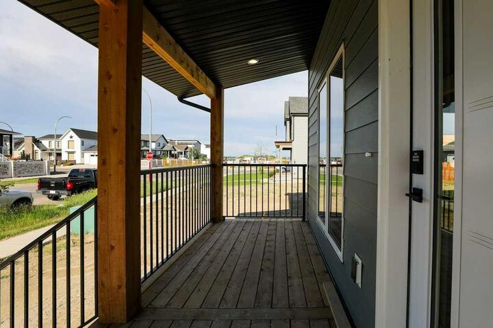 Property Photo: 411 Caledonia Boulevard W AB T1J 5W2