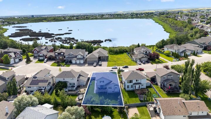 Property Photo: 12605 Lakeshore Drive AB T8X 8C6