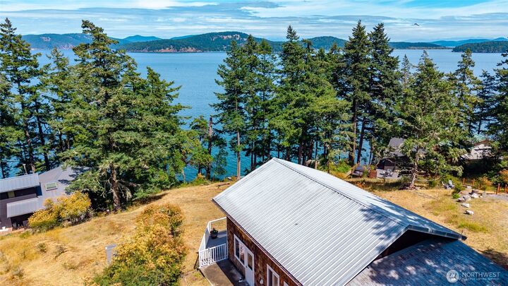 Property Photo: 437 Sunrise Road WA 98261