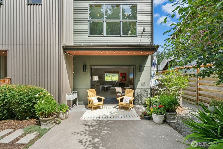 Property Photo:  1447  Elm Place  WA 98249 