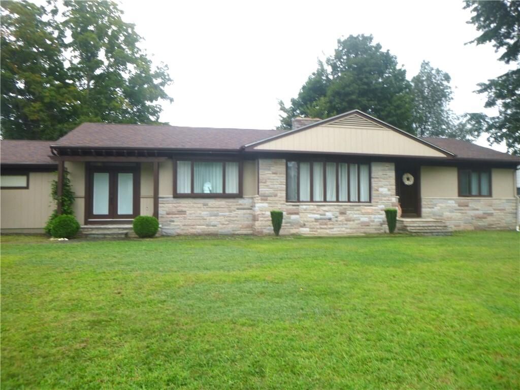 Property Photo:  218 Oaklawn Avenue  RI 02920 