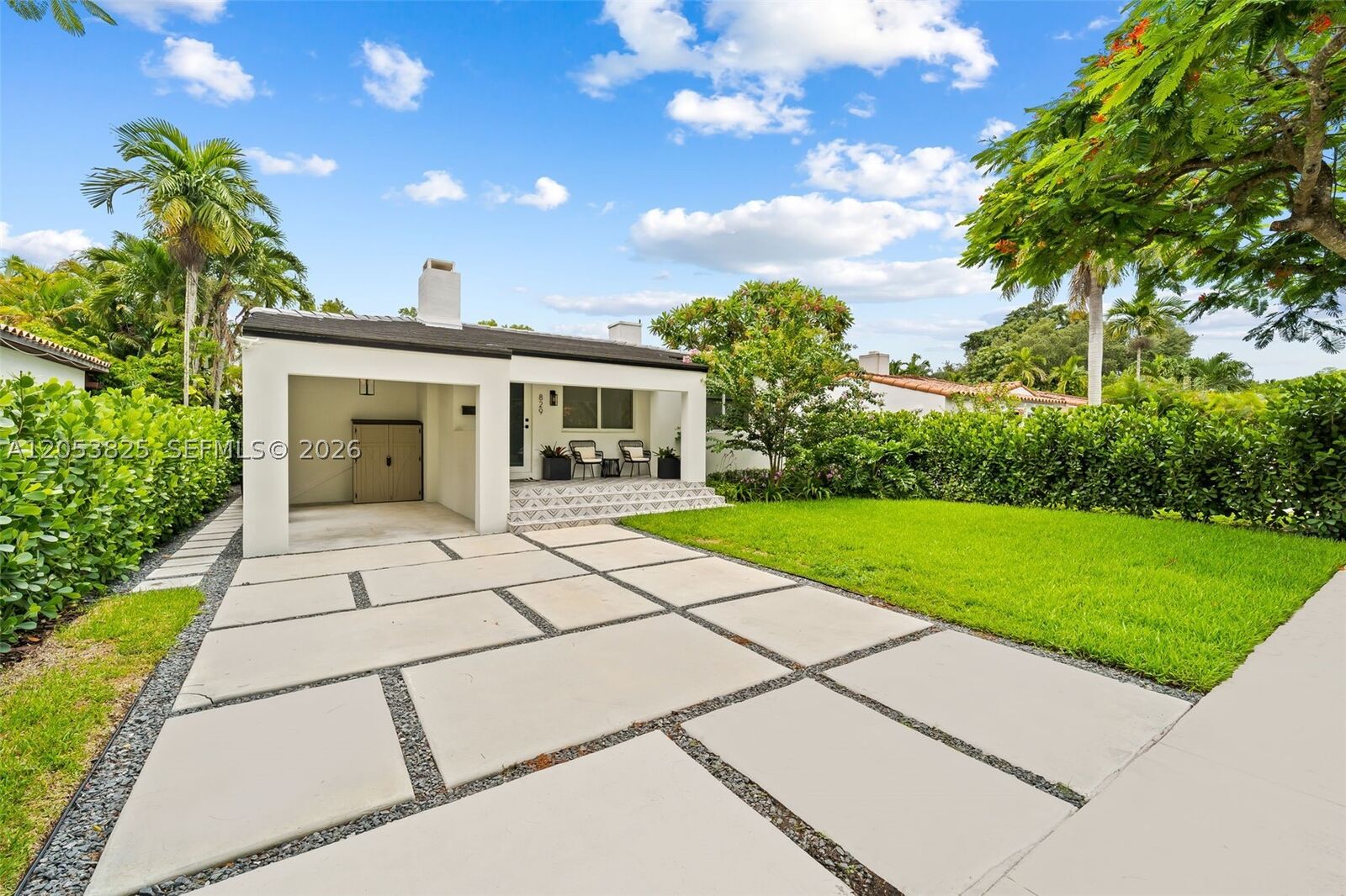 Property Photo:  829 Granada Groves Ct  FL 33134 