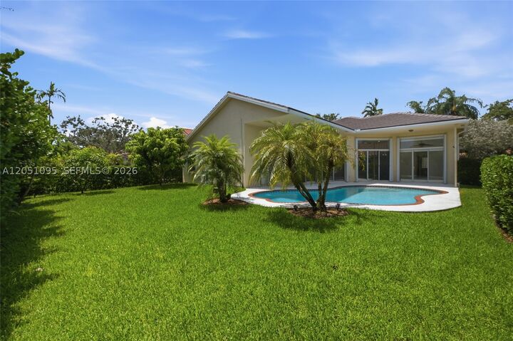 Property Photo: 2667 Palmer Pl FL 33332