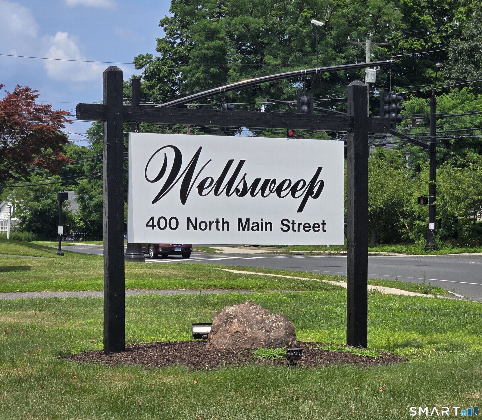 Property Photo:  400 North Main Street 24  CT 06040 