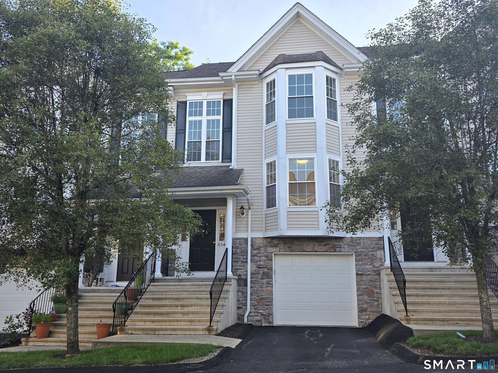 Property Photo: 604 Sienna Drive 604 CT 06810
