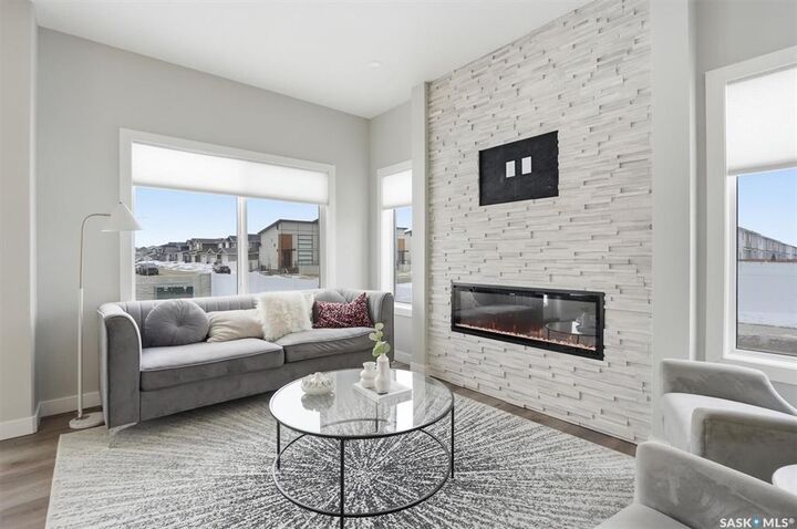 Property Photo: 442 Leskiw Bend SK S7V 2A6