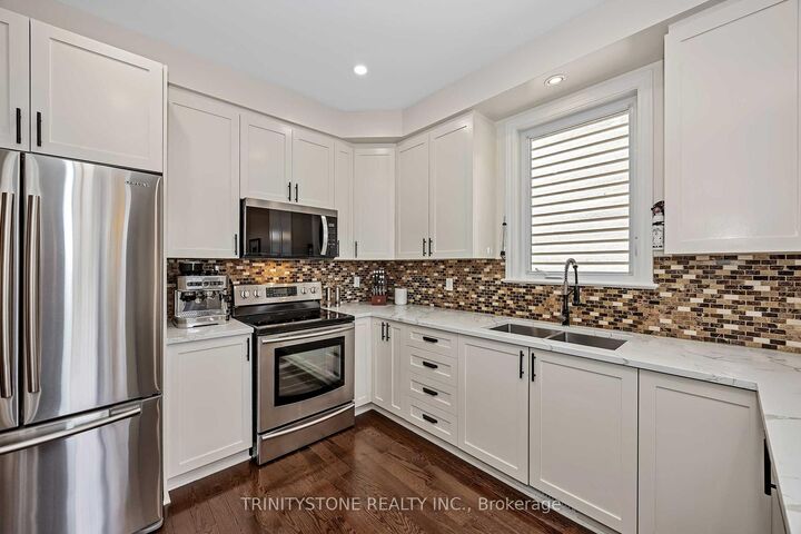 Property Photo:  1114 Northgraves Crescent  ON K2M 0C7 