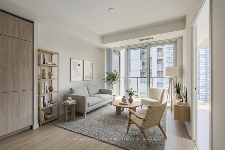 Property Photo: 28 Widmer Street 3023 ON M5V 2E7