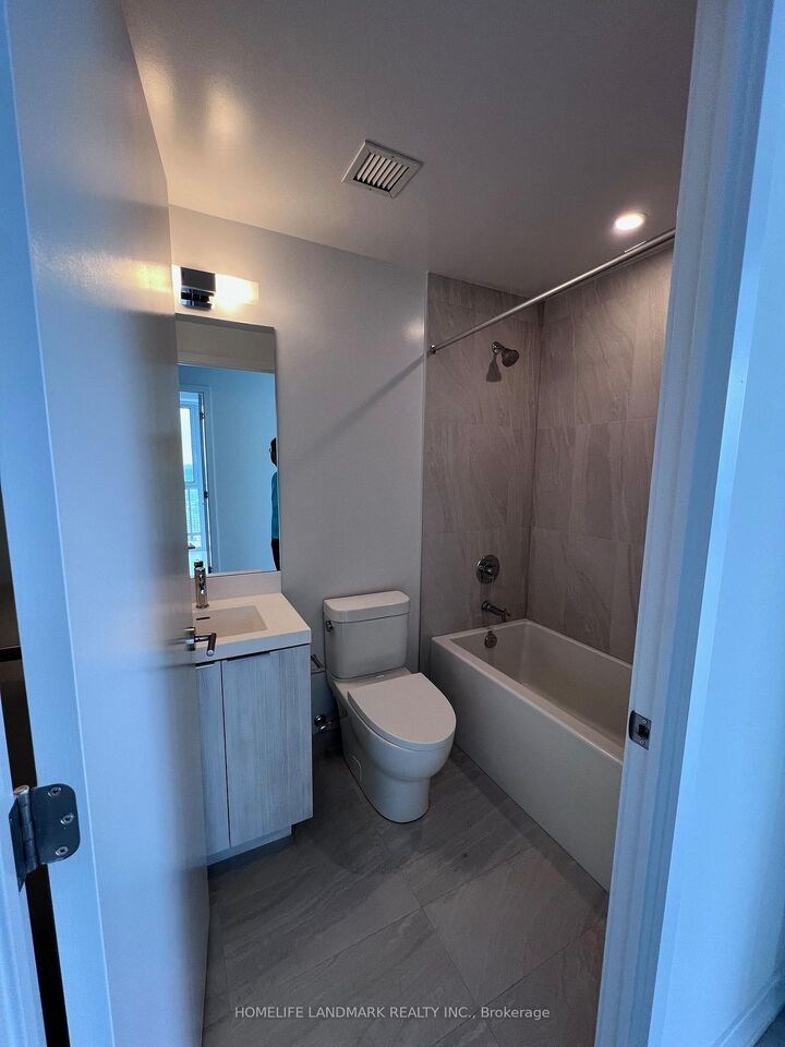 Property Photo:  5858 Yonge Street 2223  ON M2M 0C6 