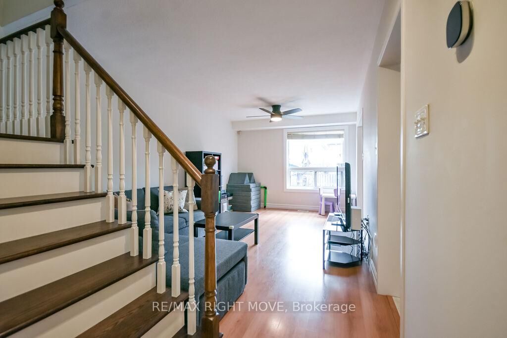 Property Photo: 142 Julia Crescent ON L3V 7X4