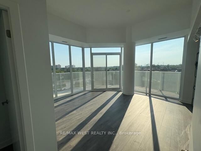 Property Photo: 10 Flavelle Trail 407 ON L4L 1V8