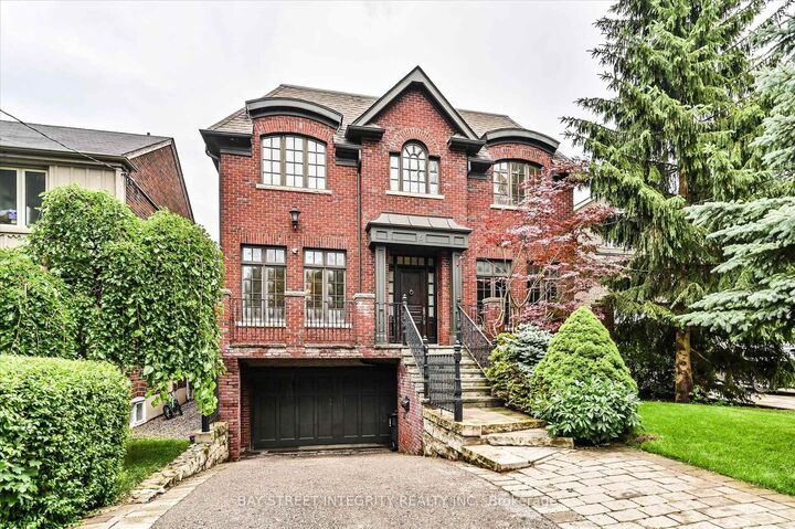 Property Photo: 5 Westgrove Crescent ON M5N 2S7