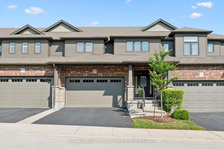 254 Gosling Gardens 21 — photo 1