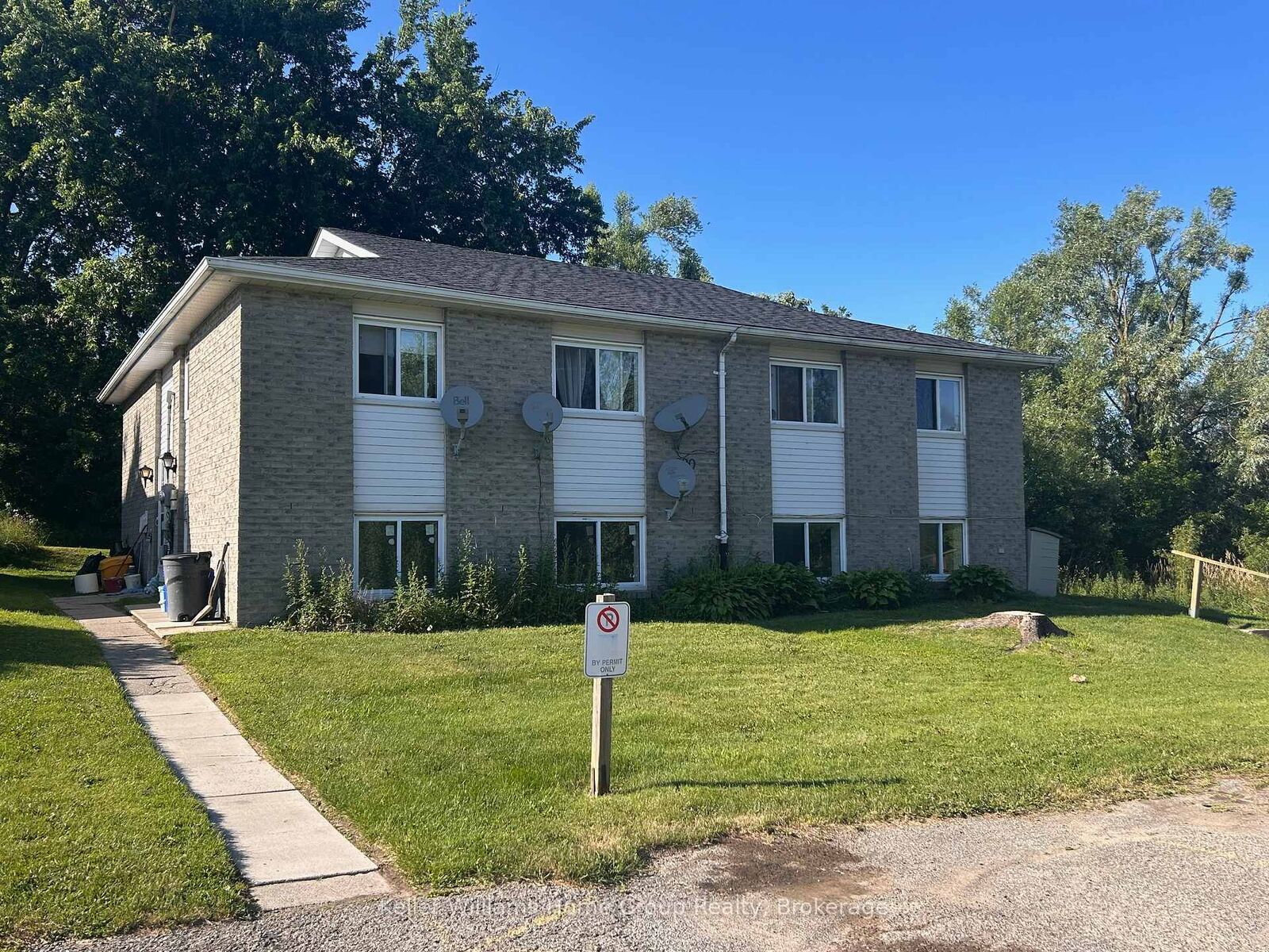 Property Photo: 520 Andrew Street 1 ON L0N 1S4