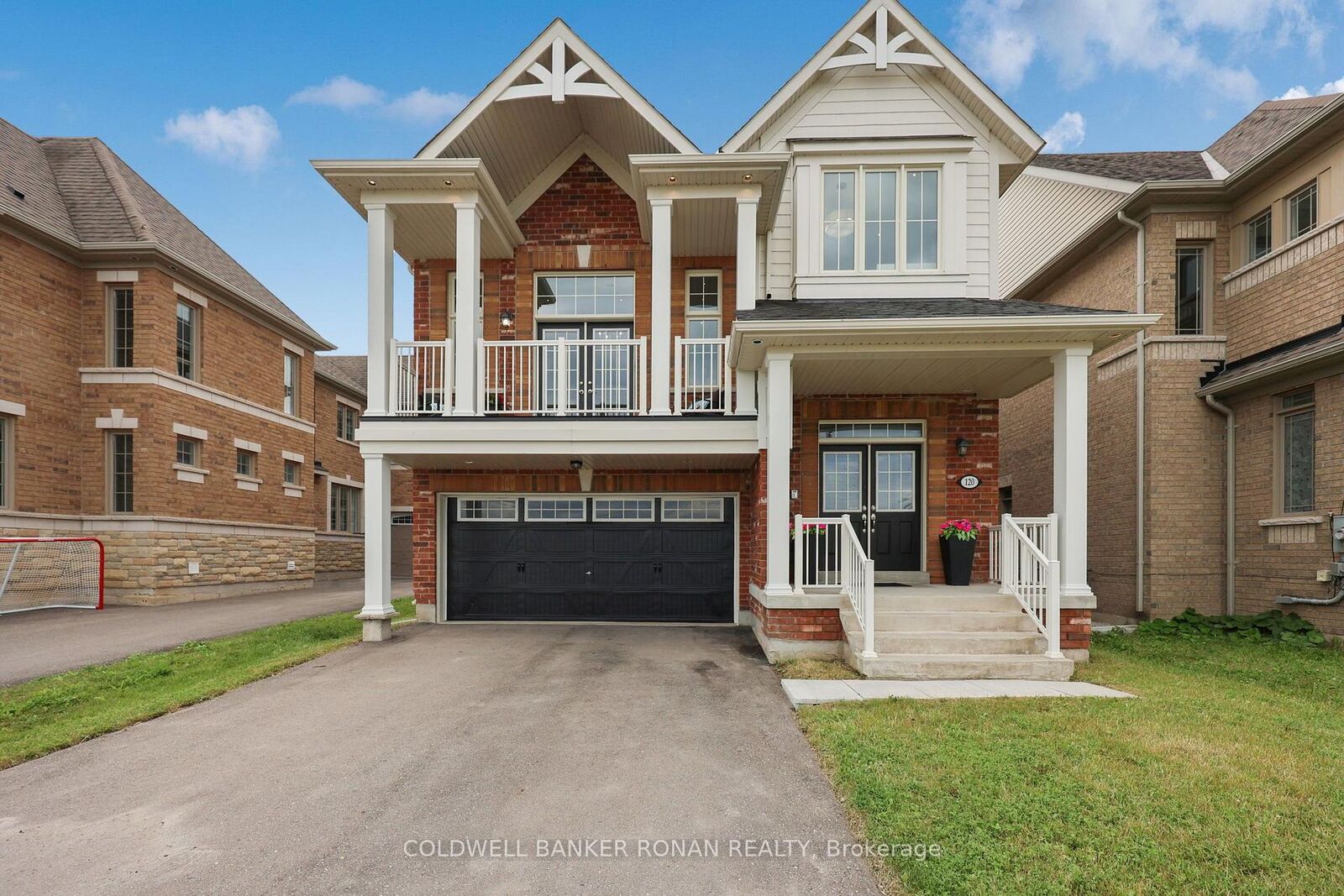 Property Photo:  120 Lorne Thomas Place  ON L9R 0V8 