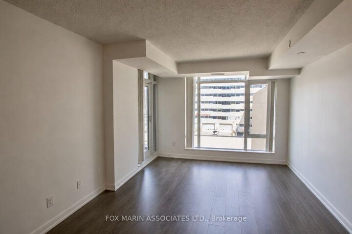 Property Photo:  525 Adelaide Street W 614  ON M5V 1T6 