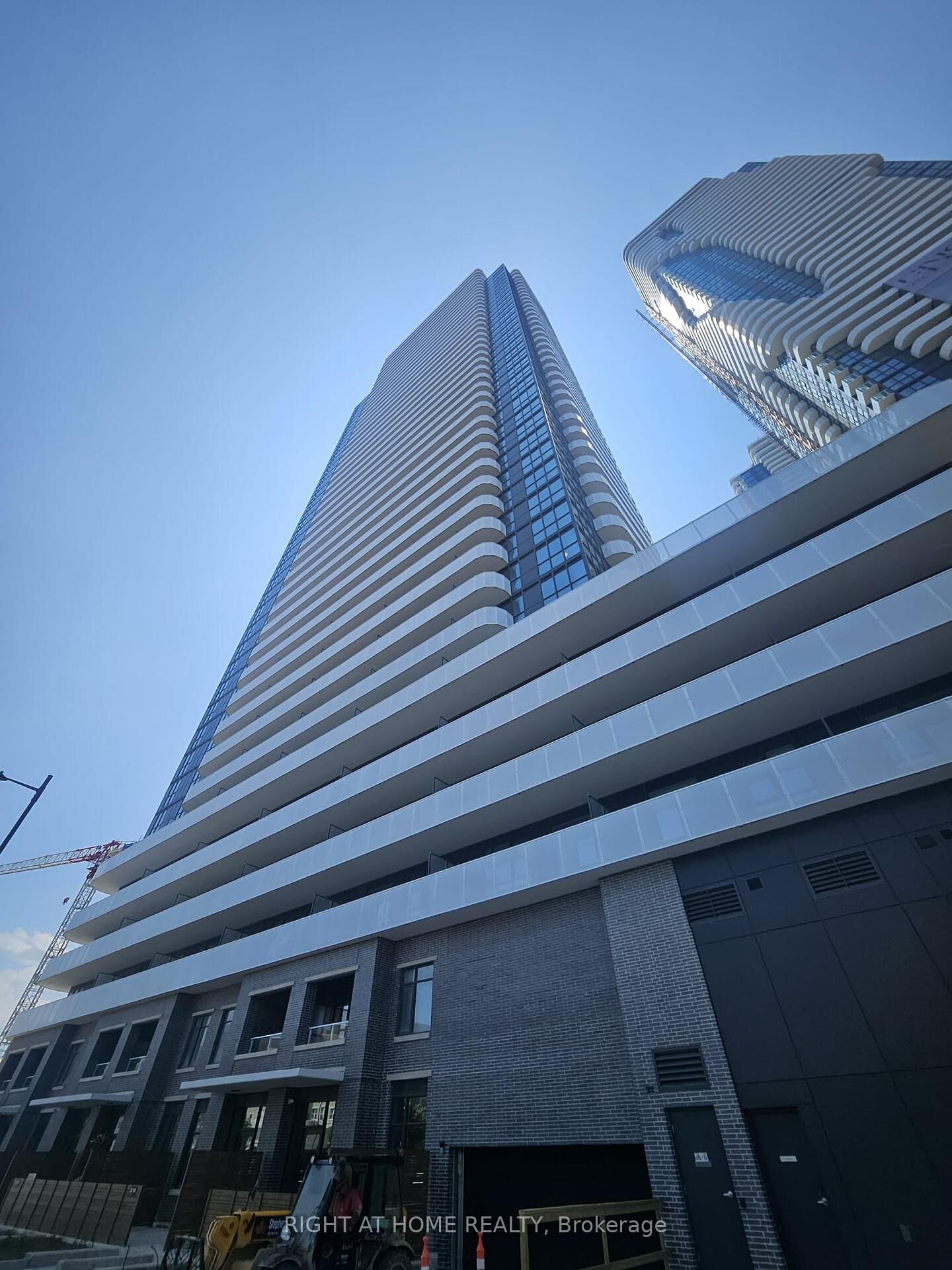 Property Photo:  28 Interchange Way 316  ON L4K 0P8 