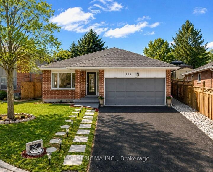 220 Killarney Grove — photo 1