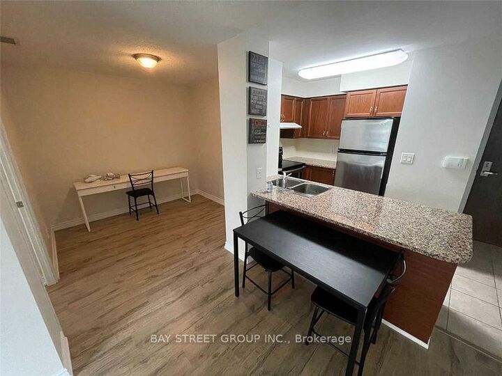 Property Photo: 35 Hollywood Avenue 217 ON M2N 0A9
