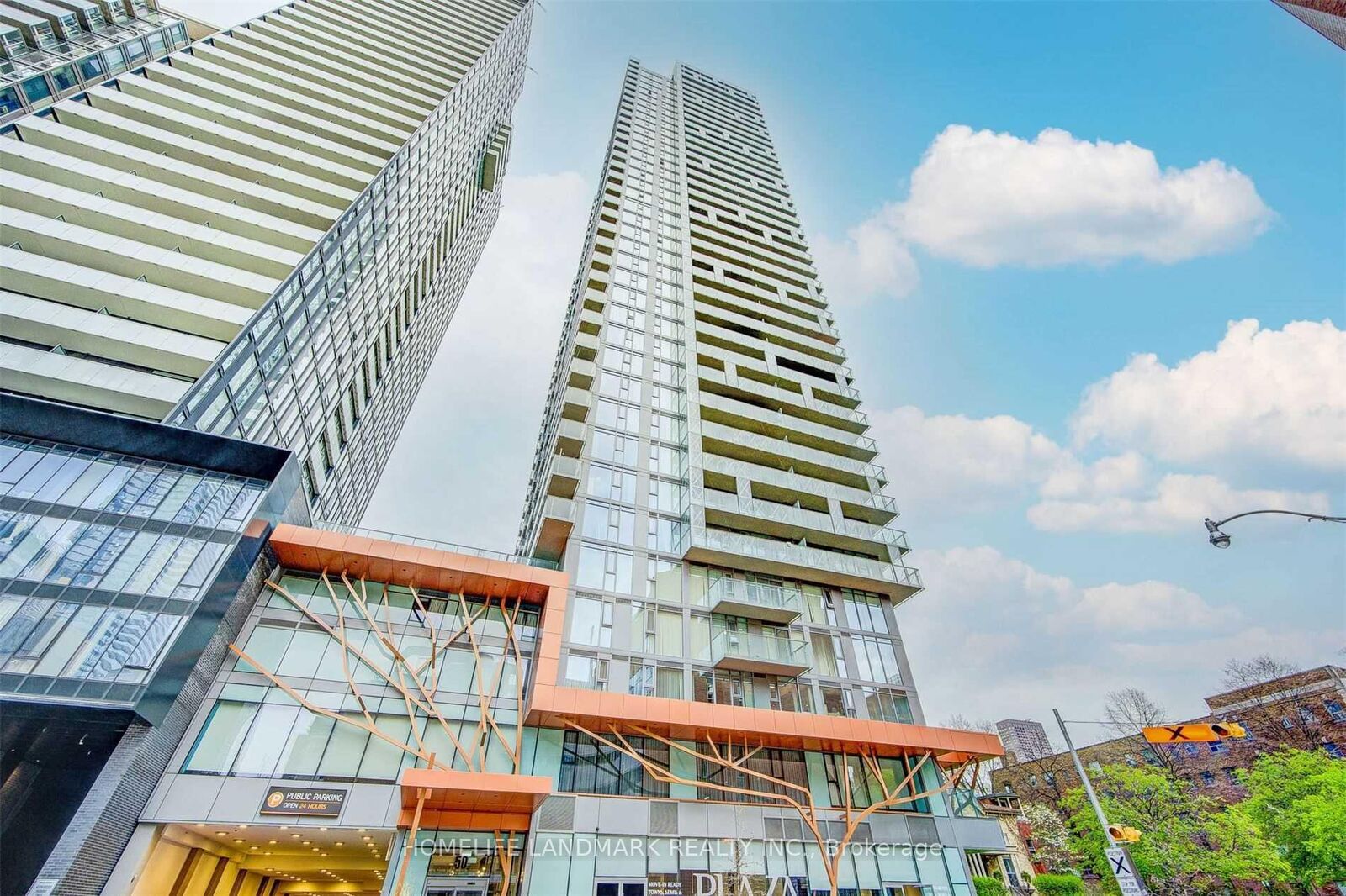 Property Photo: 50 Wellesley Street E 1611 ON M4Y 1G2