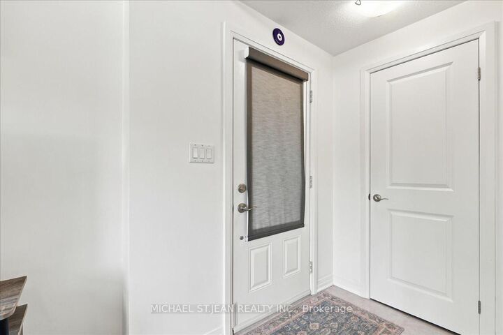 Property Photo:  115 South Creek Drive 12D  ON N2P 0H2 