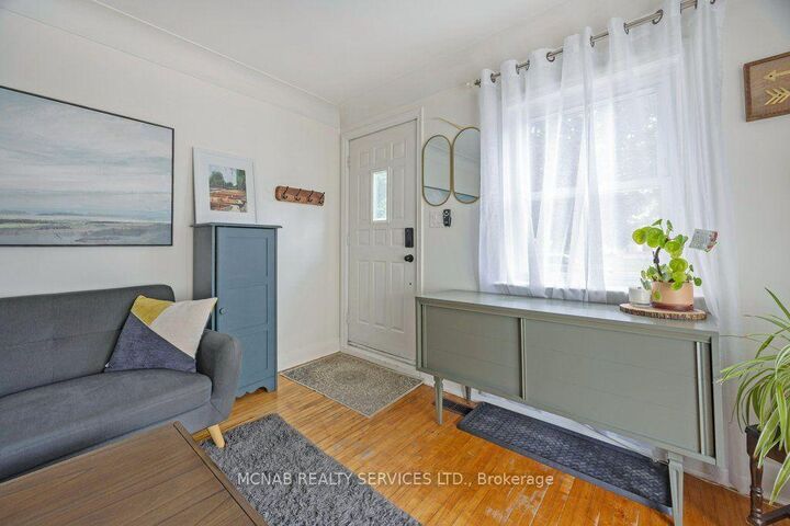 Property Photo: 52 Broadway Avenue ON N6P 1A8