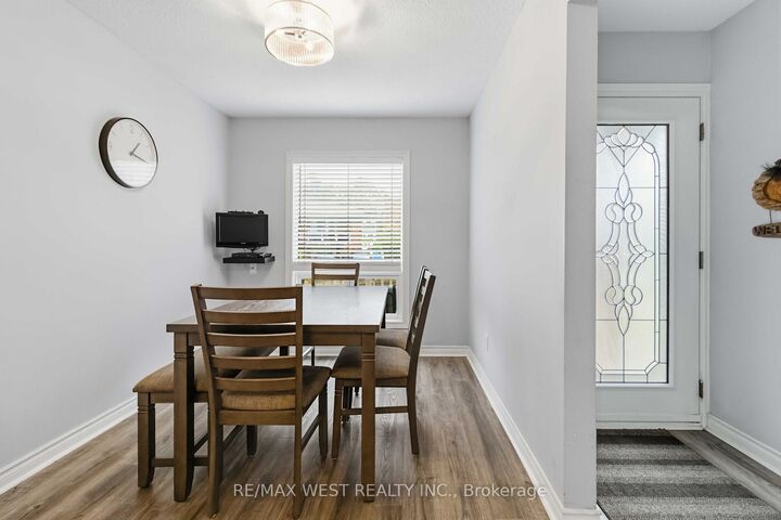Property Photo: 41 Winterfold Dr Drive ON L6V 3S8
