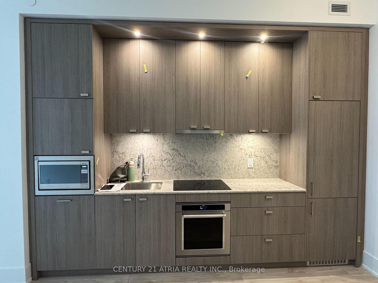 Property Photo: 115 Denison Avenue 402 ON M5T 2N1