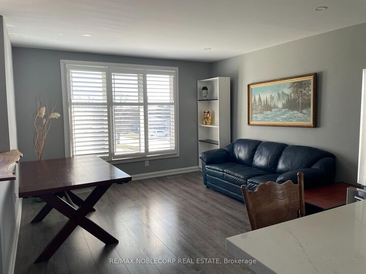Property Photo: 166 Collings Avenue ON L3Z 1W1