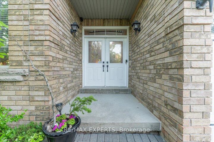Property Photo: 110 Velmar Drive ON L4L 8W4