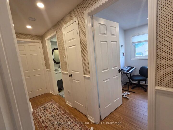 Property Photo: 309 Harewood Boulevard Upper ON L3Y 6N5
