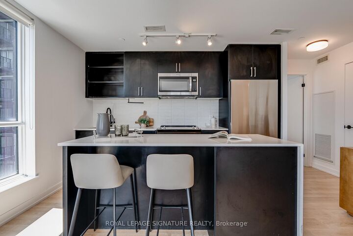 Property Photo: 2300 St. Clair Avenue W 517 ON M6N 1K8