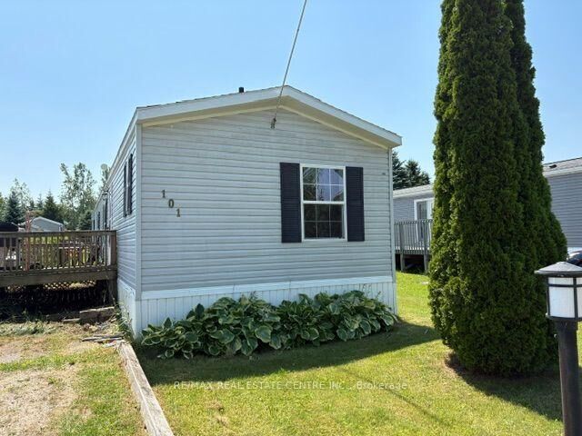 Property Photo: 101 Maple Grove Village Road ON N0C 1B0