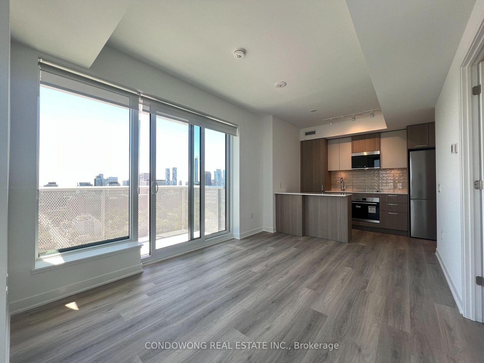 Property Photo: 10 Oak Street 2203 ON M5A 0Z1