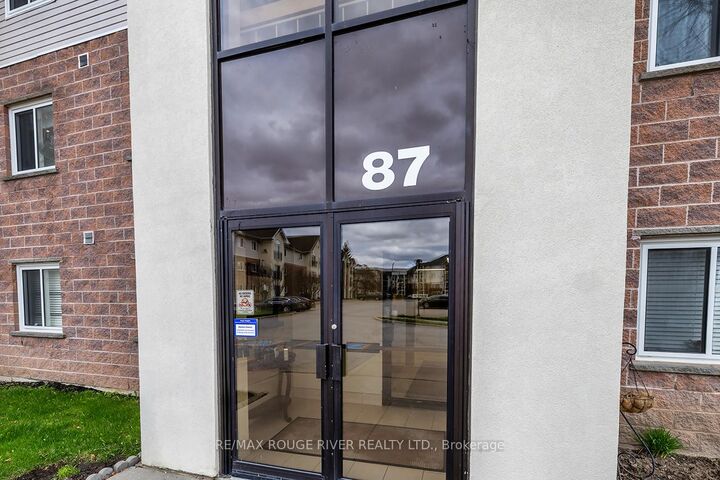 Property Photo:  87 Aspen Springs Drive 307  ON L1C 5J8 