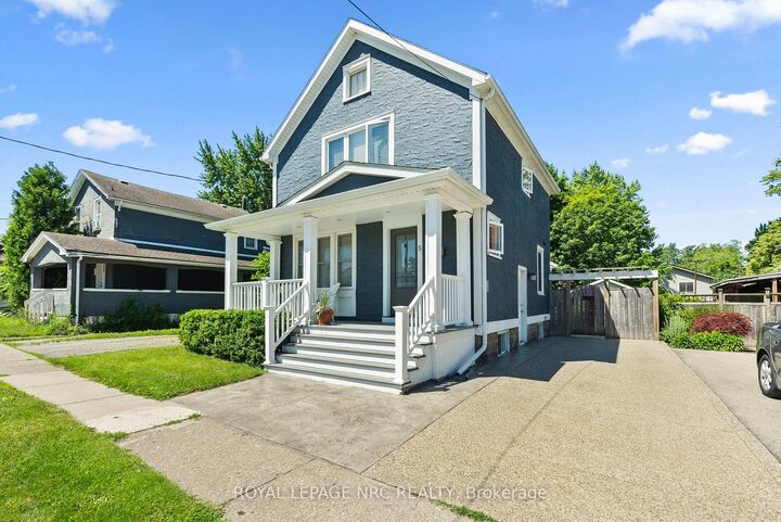 Property Photo: 5 Greenlaw Place ON L2R 4S5