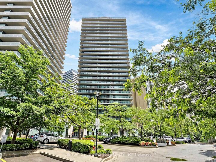 5500 Yonge Street 1610 — photo 1
