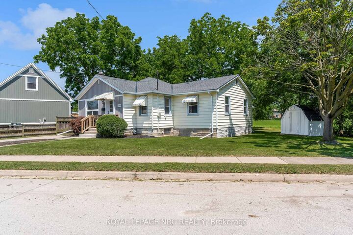Property Photo: 6069 Collins Drive ON L2G 2S3