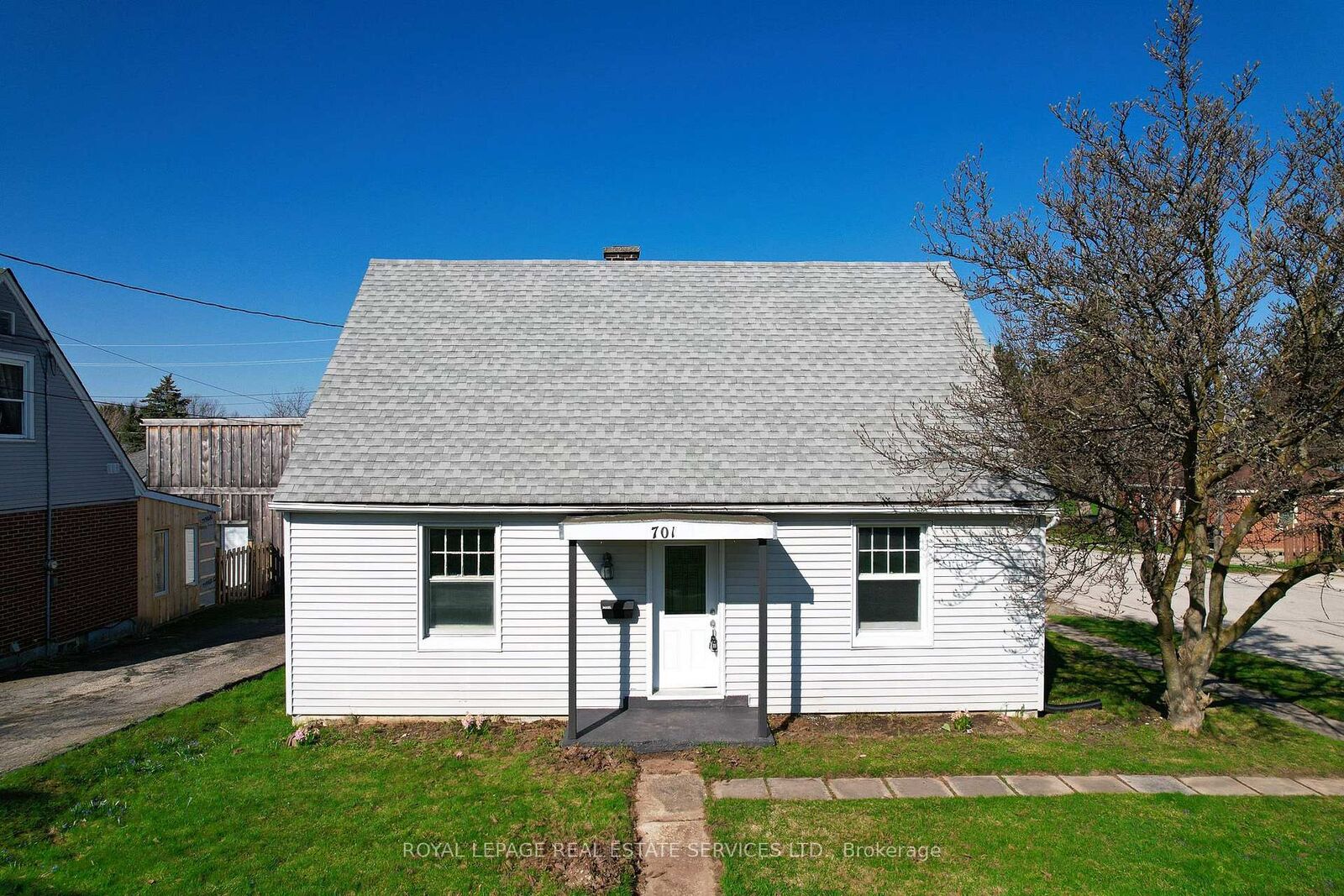 Property Photo: 701 5th Street E ON N4K 1E4